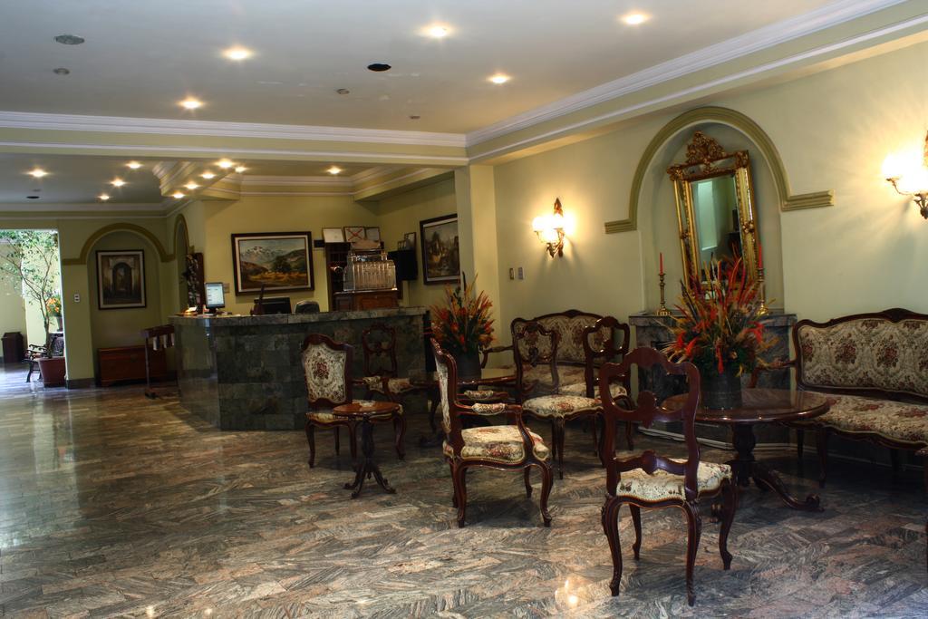 Capital Plaza Hotel Sucre Exteriör bild