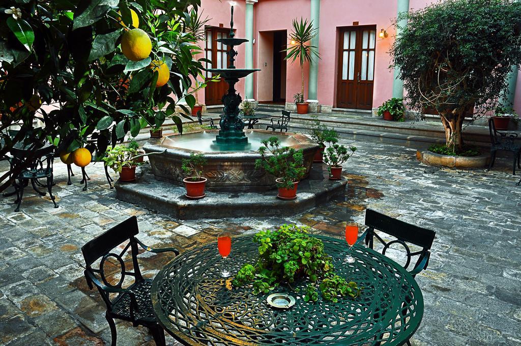 Capital Plaza Hotel Sucre Exteriör bild